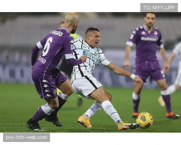 哈维与哲科中场调度分野：体系分配与个人策动的路径差异