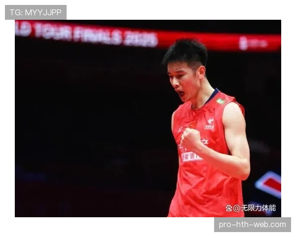 李诗沣家的冰箱里塞满了蛋白粉，连饮料都喝零卡的